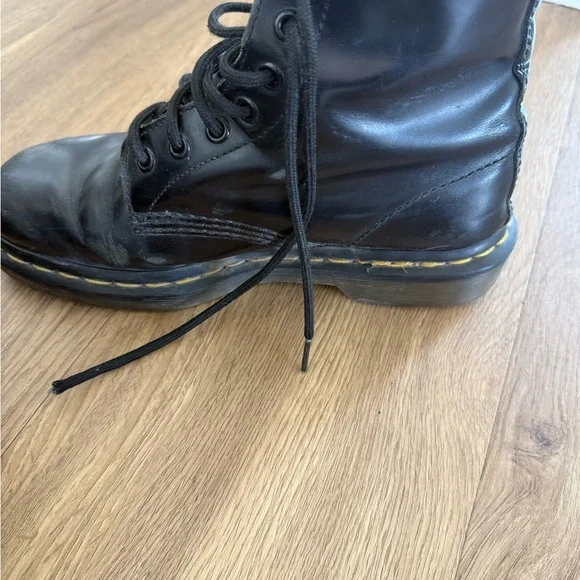 Dr Martens Black Leather Lace-Up Combat Boots - Woman - Picture 4 of 11